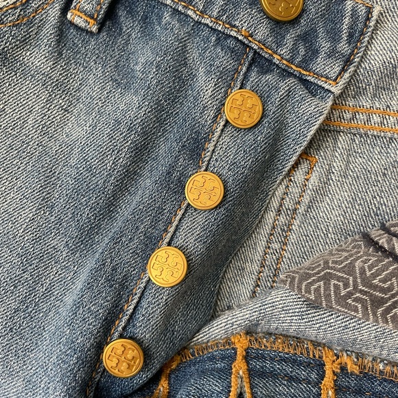 Vintage Tory Burch Straight Leg, Light Wash Jean, Never Worn - Picture 4 of 5
